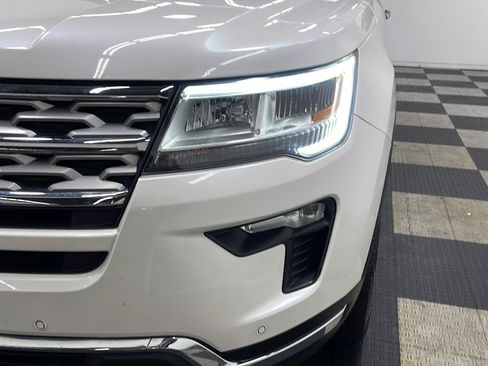 Used 2018 Ford Explorer Limited AWD/4WD image 26