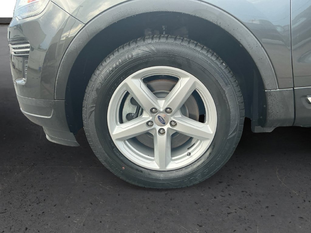Used 2019 Ford Explorer XLT FWD image 13
