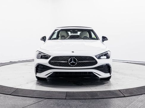 Used 2024 Mercedes-Benz CLE 450 4MATIC Cabriolet image 2