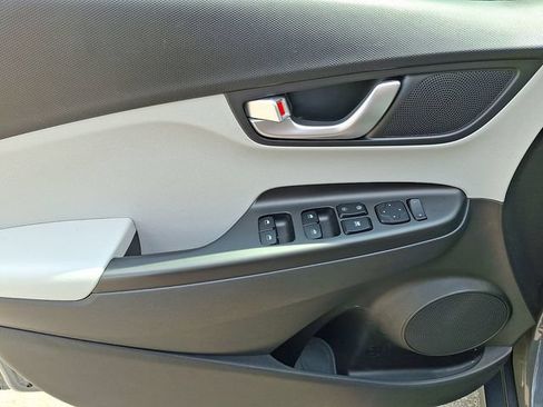 Used 2023 Hyundai Kona SE FWD image 14