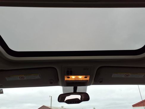 Used 2013 GMC Sierra 2500 Denali w/ Suspension Package, Off-Road image 18