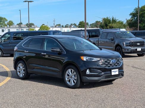 Used 2023 Ford Edge Titanium AWD/4WD image 9
