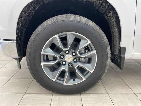 New 2026 Chevrolet Silverado 1500 LT AWD/4WD image 7