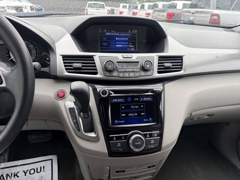Used 2016 Honda Odyssey SE image 23