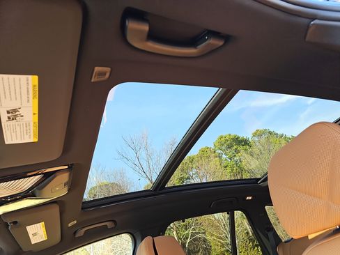 New 2026 BMW X5 xDrive40i w/ Climate Comfort Package image 32