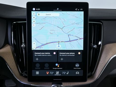 New 2026 Volvo XC60 B5 Plus w/ Climate Package image 15