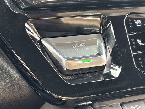 Used 2024 GMC Sierra 3500 Denali w/ Denali Reserve Package image 17