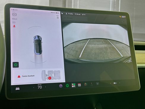 Used 2020 Tesla Model 3 Long Range AWD/4WD image 22