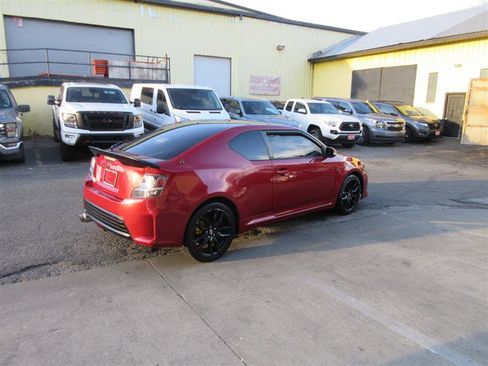 Used 2016 Scion tC image 7