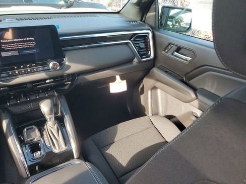 New 2025 GMC Canyon Elevation w/ Convenience Package image 15