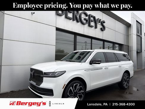 New 2026 Lincoln Navigator L Reserve AWD/4WD image 1