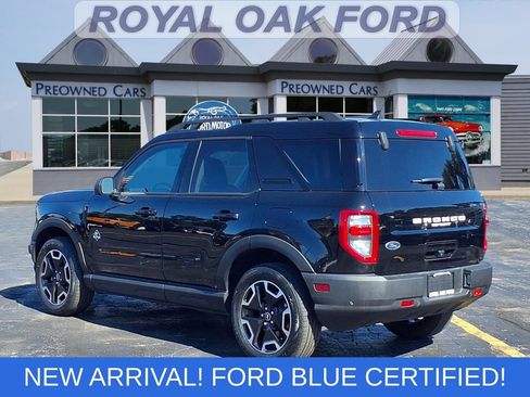 Certified 2023 Ford Bronco Sport Outer Banks w/ Tech Package AWD/4WD image 2