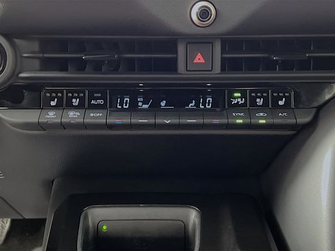 Used 2025 Toyota Crown XLE image 26