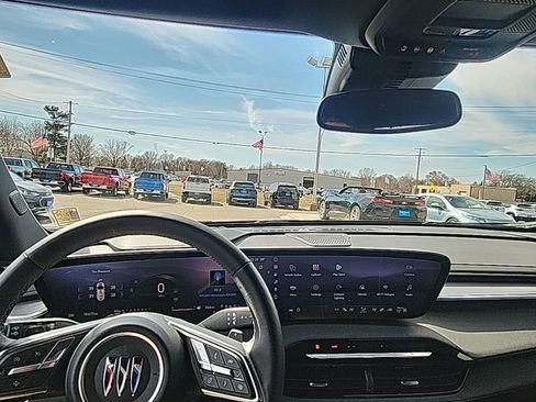 Used 2025 Buick Enclave Sport Touring image 20