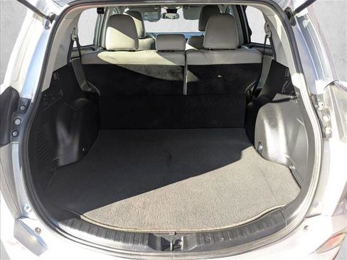 Used 2018 Toyota RAV4 XLE w/ Plus Extra Value Package image 5