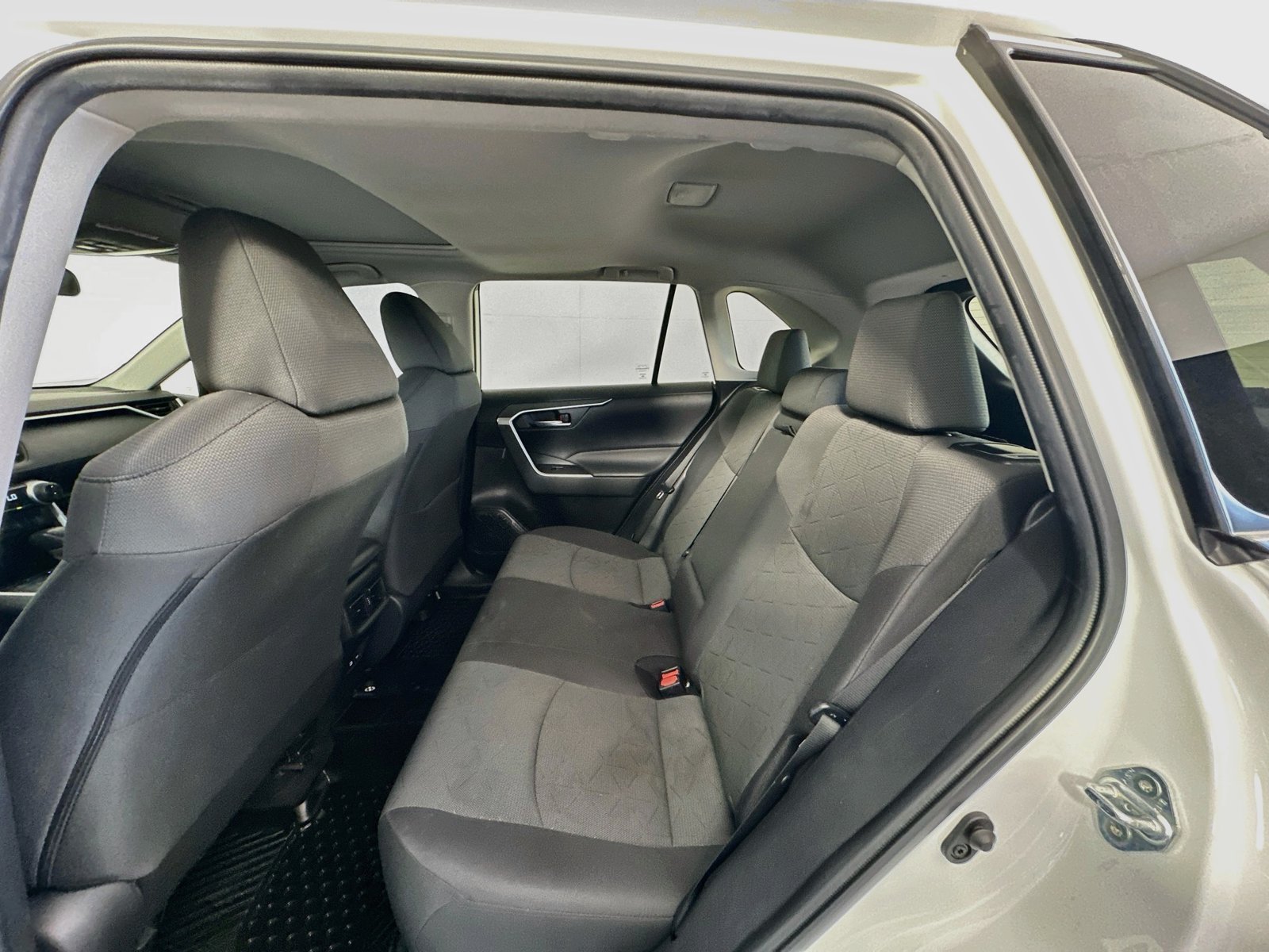 Used 2023 Toyota RAV4 XLE w/ Convenience Package AWD/4WD image 24