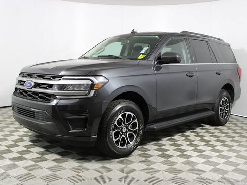 Used 2024 Ford Expedition XLT RWD image 33