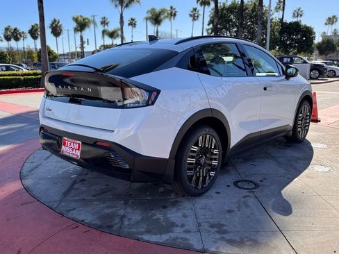 New 2026 Nissan Leaf Platinum+ image 7