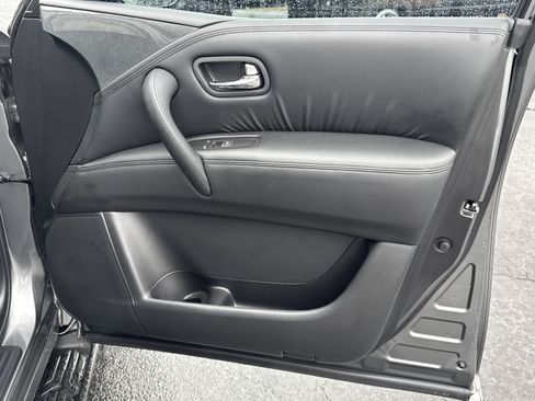 Used 2022 Nissan Armada SV w/ SV Appearance Package image 16