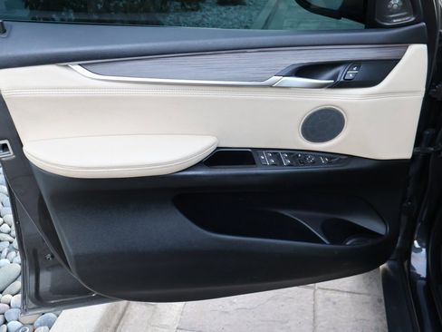 Used 2017 BMW X5 xDrive40e image 20