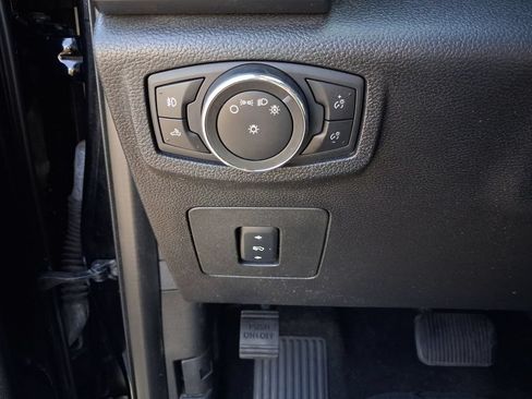 Used 2017 Ford F150 XLT w/ Equipment Group 302A Luxury AWD/4WD image 15