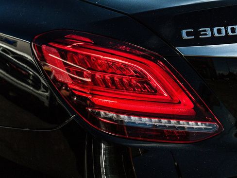 Used 2020 Mercedes-Benz C 300 4MATIC Sedan image 8