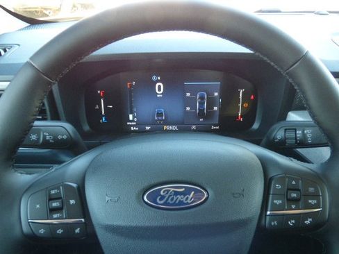 New 2025 Ford Maverick XLT w/ XLT Luxury Package image 28