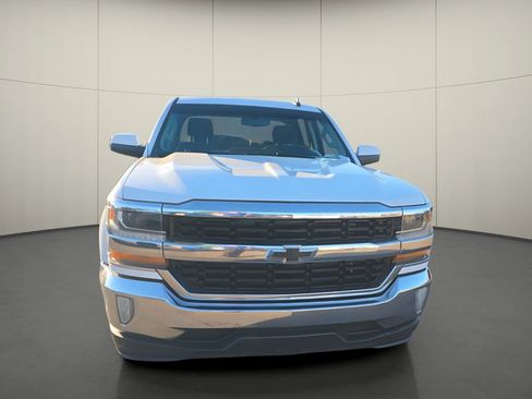 Used 2018 Chevrolet Silverado 1500 LT w/ All Star Edition image 2