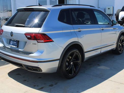 Certified 2023 Volkswagen Tiguan SE R-Line image 6
