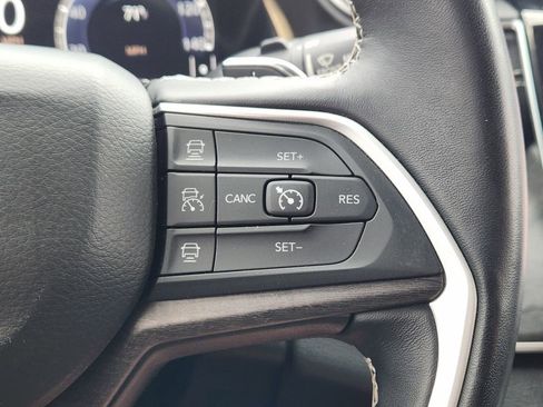 Used 2021 Jeep Grand Cherokee L Limited RWD image 32