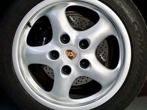 Used 1995 Porsche 911 Carrera image 82