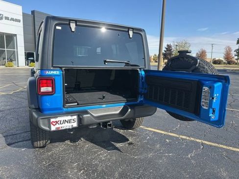 New 2026 Jeep Wrangler Sport S image 17