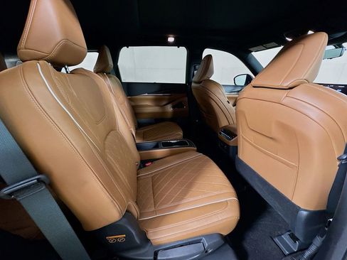 Used 2025 INFINITI QX60 Autograph w/ Cargo Package image 36
