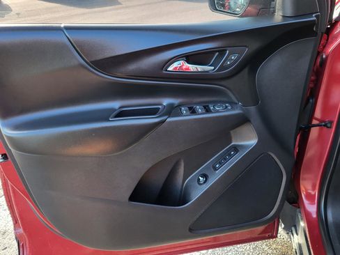 Used 2020 Chevrolet Equinox LT w/ Sport Edition image 20