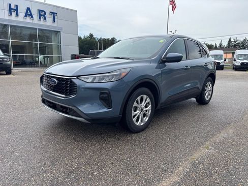 Used 2023 Ford Escape Active w/ Tech Pack #2 AWD/4WD image 7