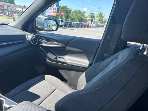 Used 2026 Chevrolet Equinox LT AWD/4WD image 16