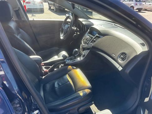 Used 2011 Chevrolet Cruze LT image 12