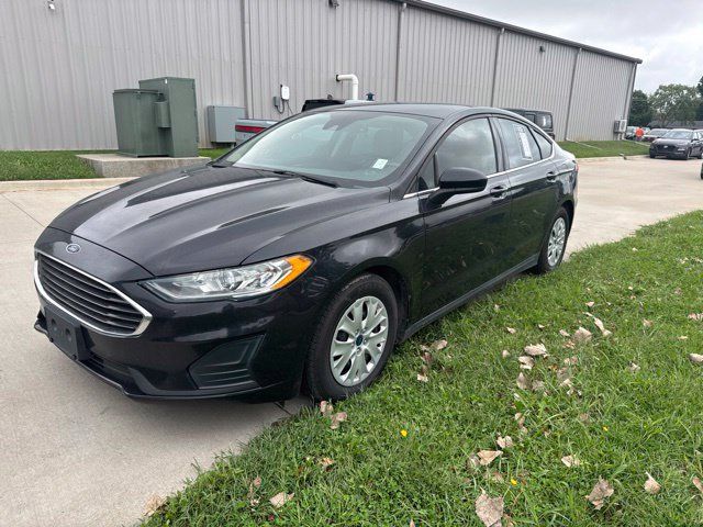 Used 2020 Ford Fusion S FWD image 1