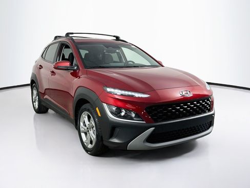 Used 2023 Hyundai Kona SEL w/ Convenience Package AWD/4WD image 3