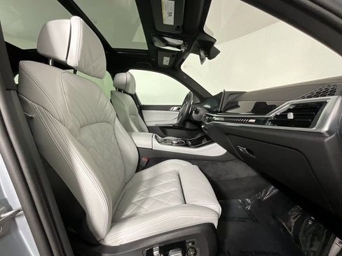 Used 2026 BMW X5 M60i w/ M Sport Professional Package image 20