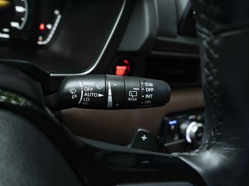 Used 2024 Honda Pilot Elite image 24