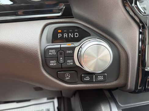 Certified 2025 RAM 1500 Laramie AWD/4WD image 21