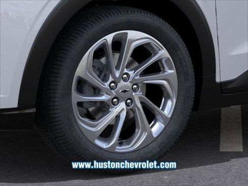 New 2027 Chevrolet Bolt LT FWD image 9