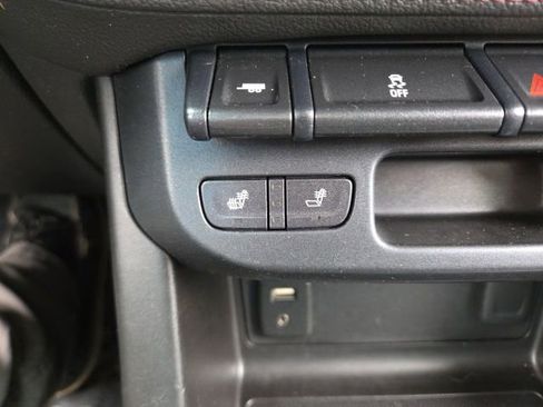 Used 2016 GMC Canyon SLE w/ All Terrain Package AWD/4WD image 9
