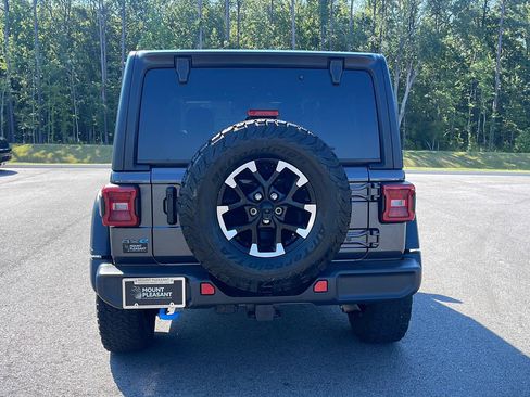 Used 2024 Jeep Wrangler Unlimited Rubicon 4xe AWD/4WD image 6
