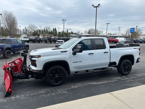 New 2026 Chevrolet Silverado 2500 Custom w/ Custom Value Package AWD/4WD image 24
