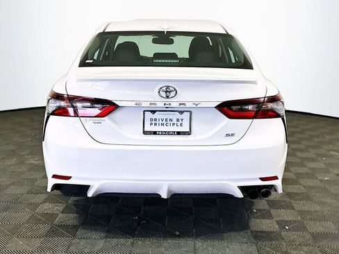 Certified 2023 Toyota Camry SE w/ Convenience Package image 7
