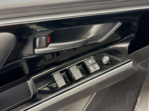 Used 2024 Toyota bZ4X XLE image 15