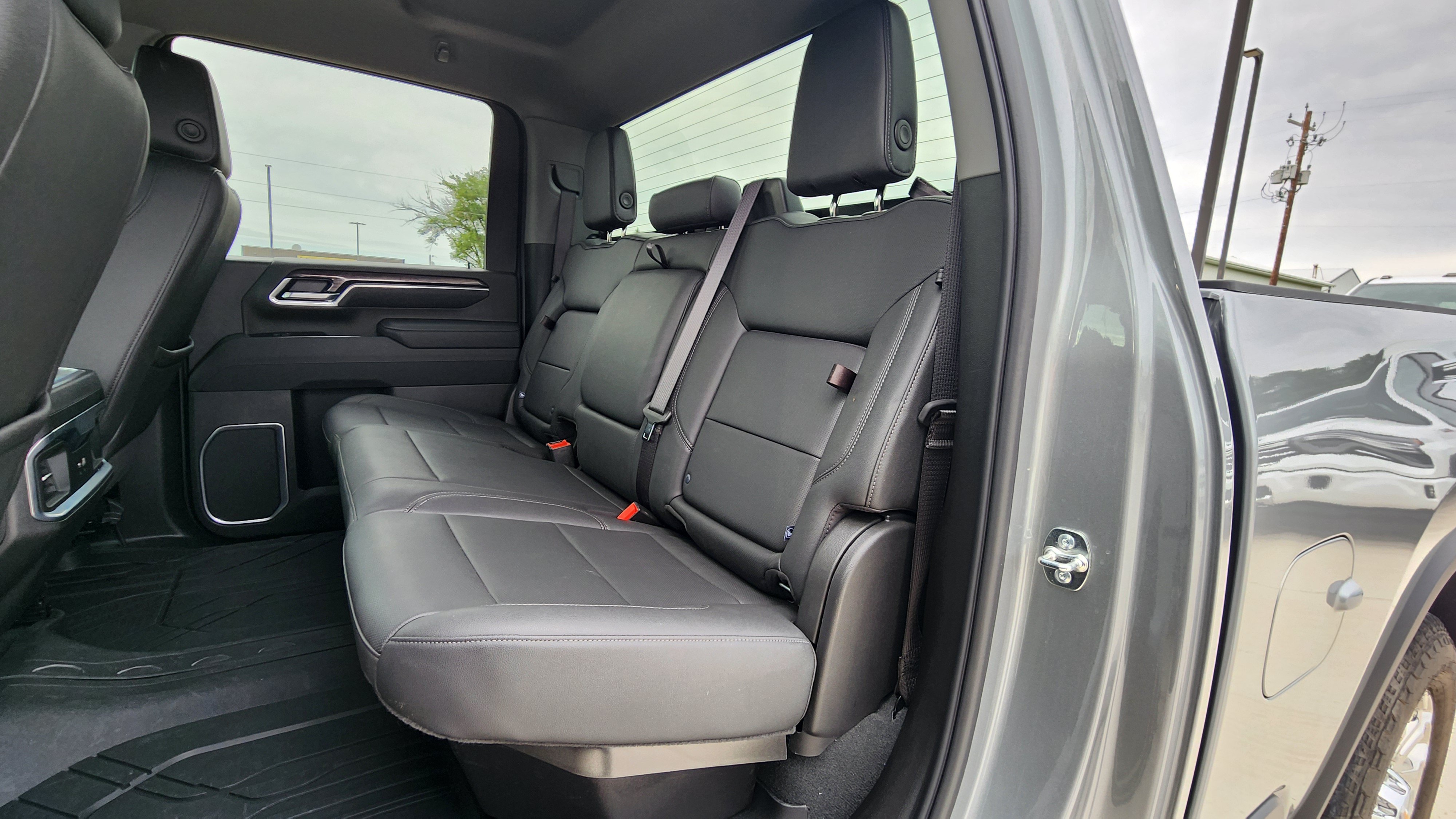 Certified 2026 Chevrolet Silverado 2500 LTZ w/ LTZ Convenience Package AWD/4WD image 19