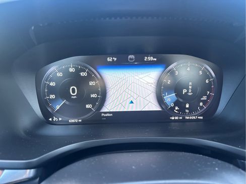 Used 2022 Volvo S60 B5 Momentum FWD image 9